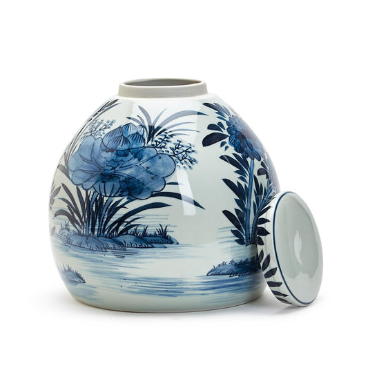 11" BLUE AND WHITE SQUAT COVERED GINGER JAR - Water Lily